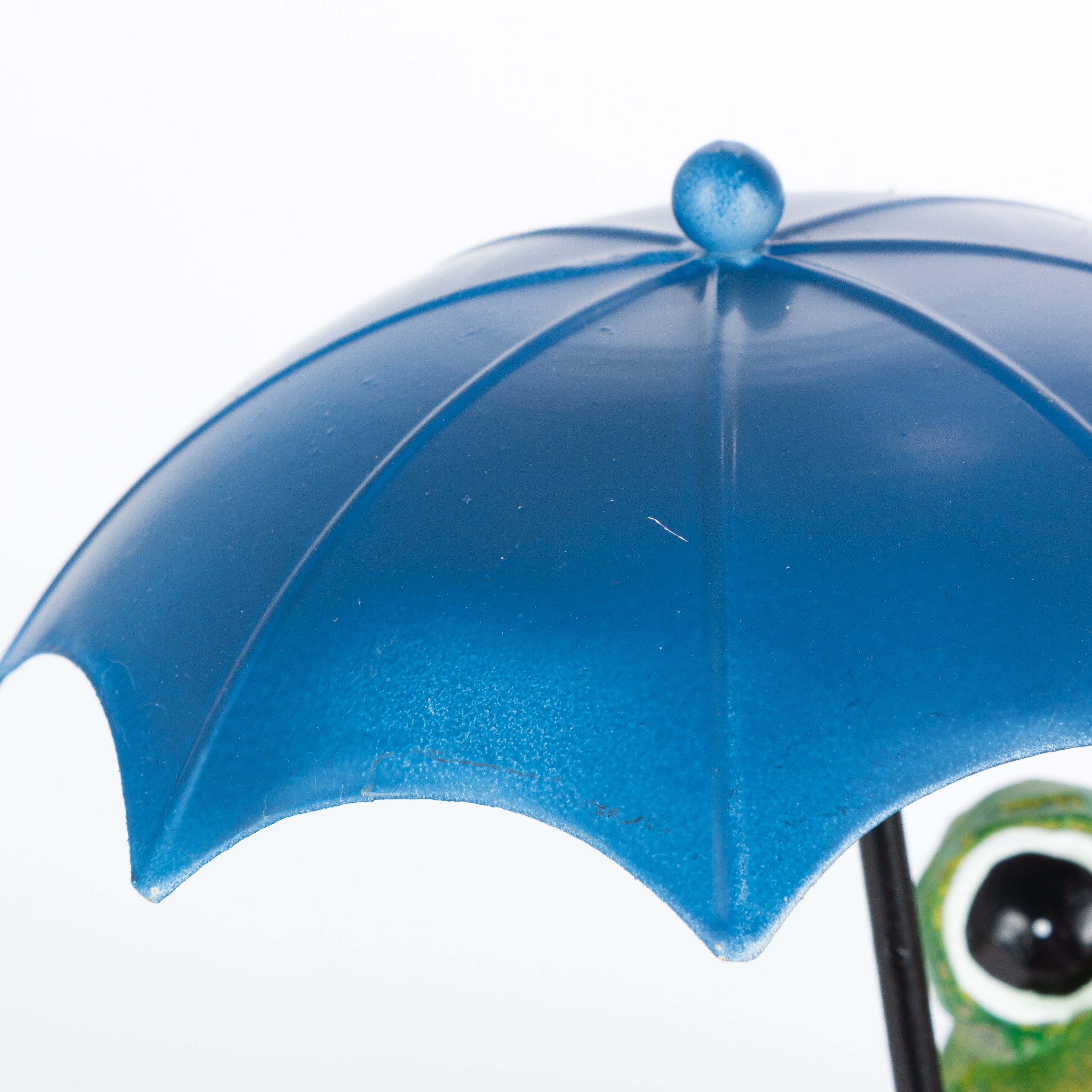 10.6 in. Resin Umbrella Frog Figurine, set of 2